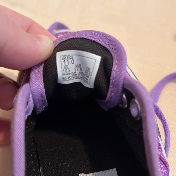 Girl Vans - Picture 4 of 4